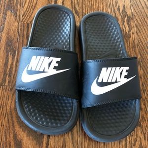 nike slides size 3